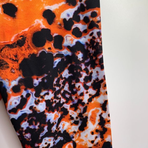 Agstract Apparel Women's Serengeti 7/8 Leggings Size Large Multicolor Print NWT - Picture 8 of 12